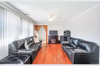 22 Hospital Road, Patchogue, NY 11772 - Photo 4