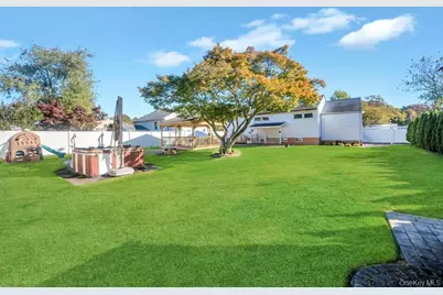 22 Hospital Road, Patchogue, NY 11772 - Photo 26