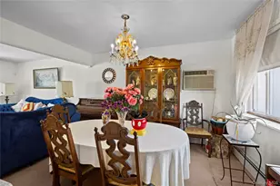 461 N Newbridge Rd, Levittown, NY 11756 - Photo 18