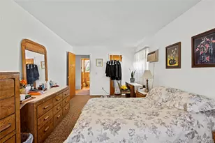 461 N Newbridge Rd, Levittown, NY 11756 - Photo 26