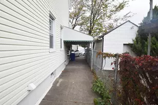 164-14 81st Ave, Jamaica, NY 11432 - Photo 26