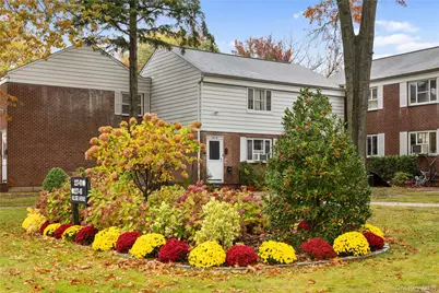 227-18 Hillside Avenue #Lower, Queens Village, NY 11427 - Photo 2