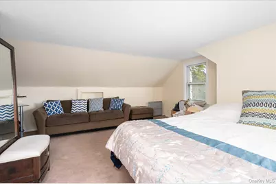 146 Caroline Avenue, Garden City South, NY 11530 - Photo 20