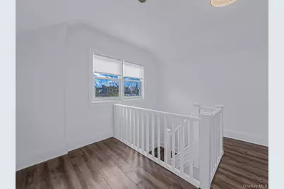 14 Nirvana Avenue, Great Neck, NY 11023 - Photo 18