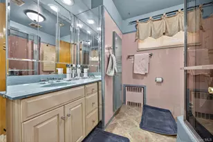 200 Mallory Ave, New York, NY 10305 - Photo 18