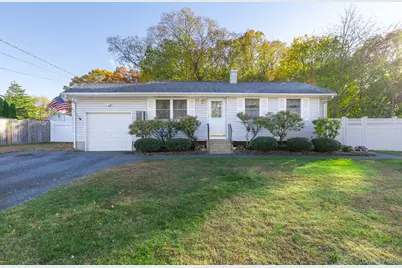 6 Talbot Lane, Selden, NY 11784 - Photo 12