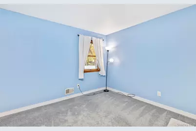 6 Talbot Lane, Selden, NY 11784 - Photo 8