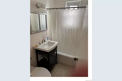 100 Brooklyn Avenue #3S, Freeport, NY 11520 - Photo 6