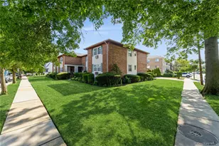 4 Windermere Pl, Rockville Centre, NY 11570 - Photo 18