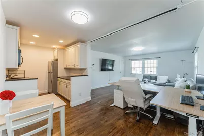 4 Windermere Place #6, Rockville Centre, NY 11570 - Photo 6