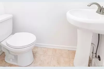 11166 158th Street, Jamaica, NY 11433 - Photo 14