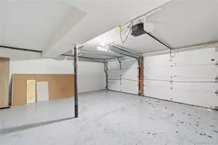 20 Briarwood Ln, Plainview, NY 11803 - Photo 38