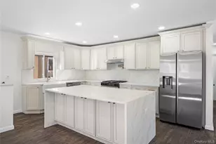 20 Briarwood Ln, Plainview, NY 11803 - Photo 20