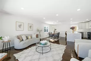 20 Briarwood Ln, Plainview, NY 11803 - Photo 18