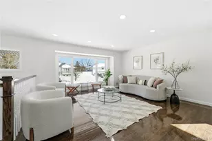 20 Briarwood Ln, Plainview, NY 11803 - Photo 4