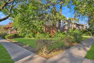 147-01 70th Ave, Kew Gardens, NY 11367 - Photo 2