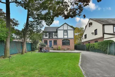 85-35 Edgerton Boulevard, Jamaica, NY 11432 - Photo 38