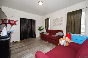 52 Parker Ave, Poughkeepsie, NY 12601 - Photo 4