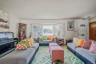 2595 Castle Ct, North Bellmore, NY 11710 - Photo 4