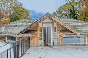 18 Golf Club Rd, Saint James, NY 11780 - Photo 30