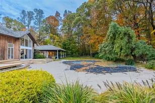 18 Golf Club Rd, Saint James, NY 11780 - Photo 34