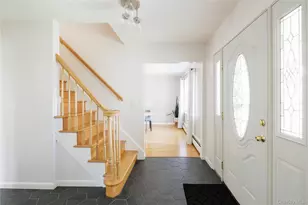 25 Joslen Pl, Hudson, NY 12534 - Photo 4