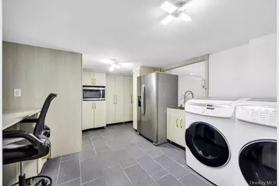 37 Fiesta Drive, Centereach, NY 11720 - Photo 40