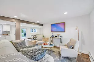 37 Fiesta Dr, Centereach, NY 11720 - Photo 10