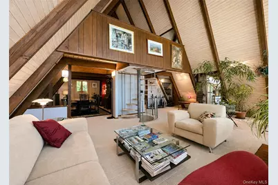 101 Longfellow Lane, Port Jefferson, NY 11777 - Photo 6