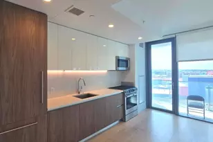 131-01 40th Rd, Flushing, NY 11354 - Photo 8