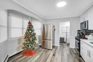 18 Cambridge Ave, Bethpage, NY 11714 - Photo 6