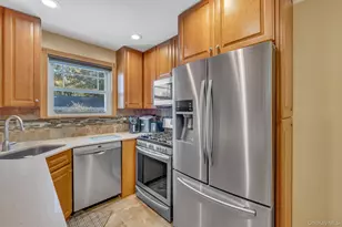 111 Fair Harbor Dr, Patchogue, NY 11772 - Photo 14