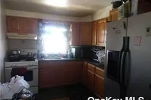 247 Oakley Ave, Elmont, NY 11003 - Photo 4