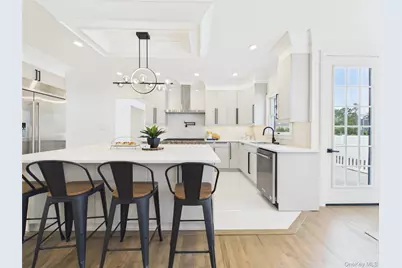 21 Pine Edge Place, Dix Hills, NY 11746 - Photo 12