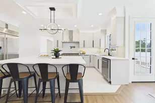 21 Pine Edge Pl, Dix Hills, NY 11746 - Photo 12