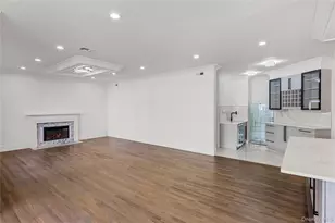 21 Pine Edge Pl, Dix Hills, NY 11746 - Photo 14