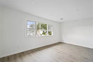 1269 Dekoven St, Rockville Centre, NY 11570 - Photo 8
