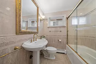 30 Angevine Ave, Hempstead, NY 11550 - Photo 24