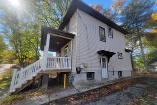 29 Lewis Ave, Poughkeepsie, NY 12603 - Photo 12