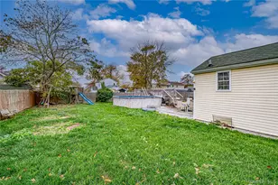 96 Huntington Dr, Mastic Beach, NY 11951 - Photo 20