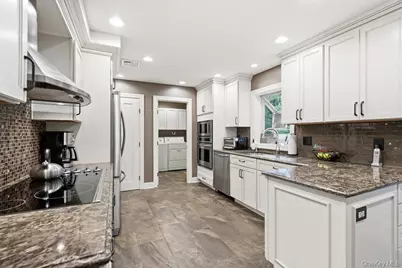 3 Aron Drive, Woodbury, NY 11797 - Photo 10