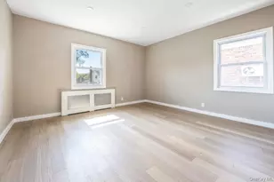 208-12 53 Ave, Oakland Gardens, NY 11364 - Photo 8