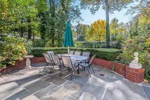 38 Wensley Dr, Great Neck, NY 11021 - Photo 34