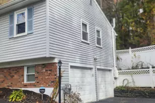 13 Baldwin Dr, Wappingers Falls, NY 12590 - Photo 2