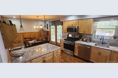 13 Baldwin Drive, Wappingers Falls, NY 12590 - Photo 10