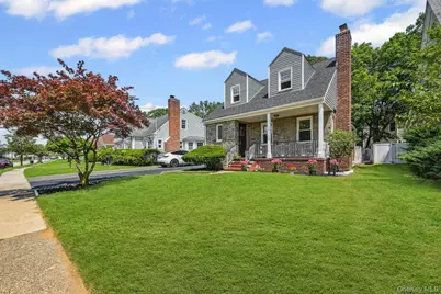 73 Broadway, Valley Stream, NY 11580 - Photo 4