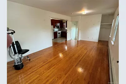 47-10 157th Street #2, Flushing, NY 11355 - Photo 4