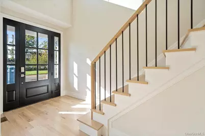 47 Netz Place, Albertson, NY 11507 - Photo 4