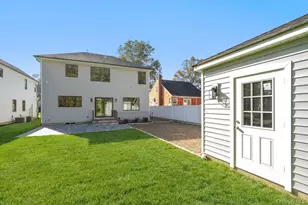 47 Netz Pl, Albertson, NY 11507 - Photo 40