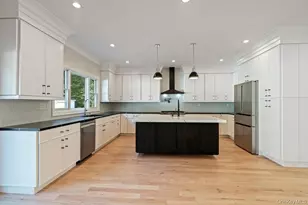 47 Netz Pl, Albertson, NY 11507 - Photo 18